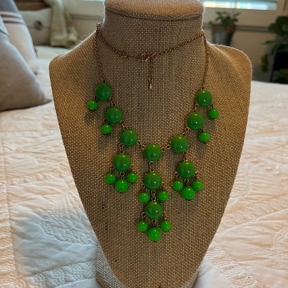 Lime green statement necklace - Picture 2 of 3